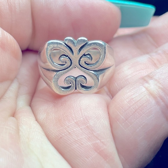 Ring - Picture 1 of 1